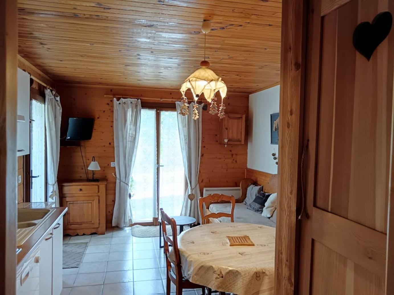 Chaletauxorres Au Pied Des Pistes Et Skis Aux Pieds