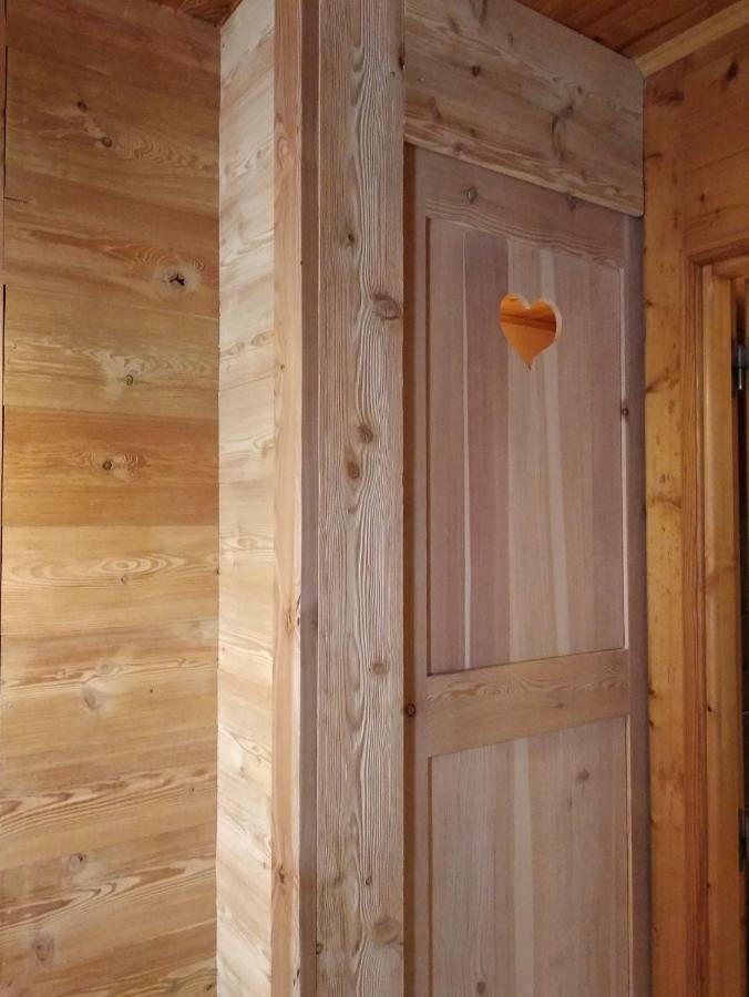 Chaletauxorres Au Pied Des Pistes Et Skis Aux Pieds Chalet