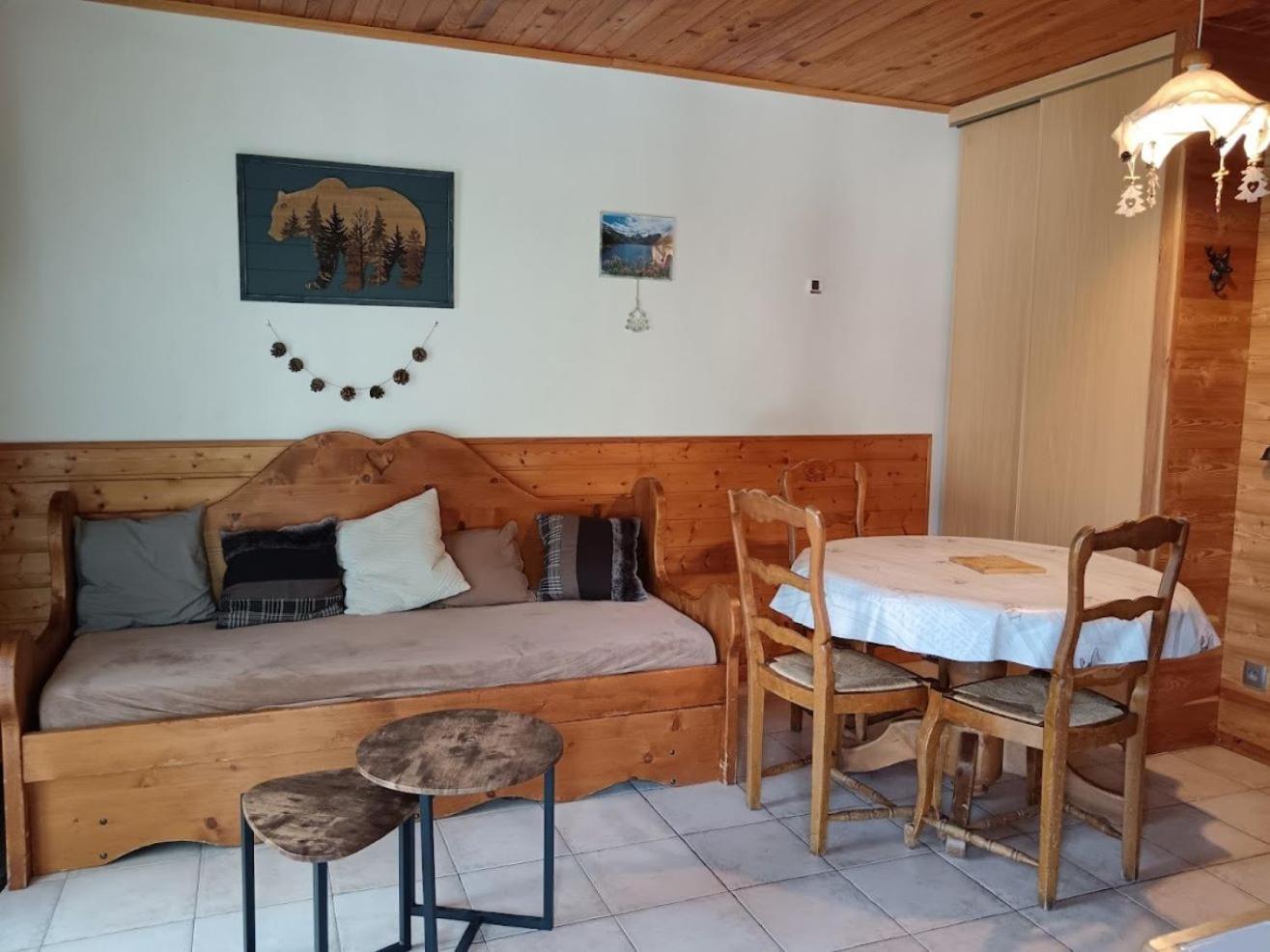 Chalet Chaletauxorres Au Pied Des Pistes Et Skis Aux Pieds