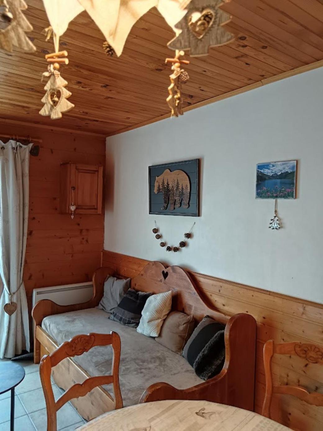 Chalet Chaletauxorres Au Pied Des Pistes Et Skis Aux Pieds *