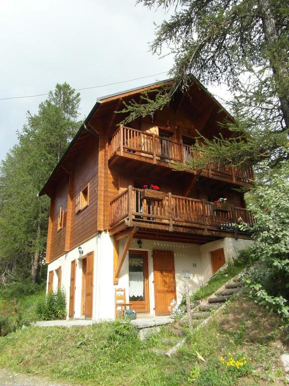 Chalet Chaletauxorres Au Pied Des Pistes Et Skis Aux Pieds