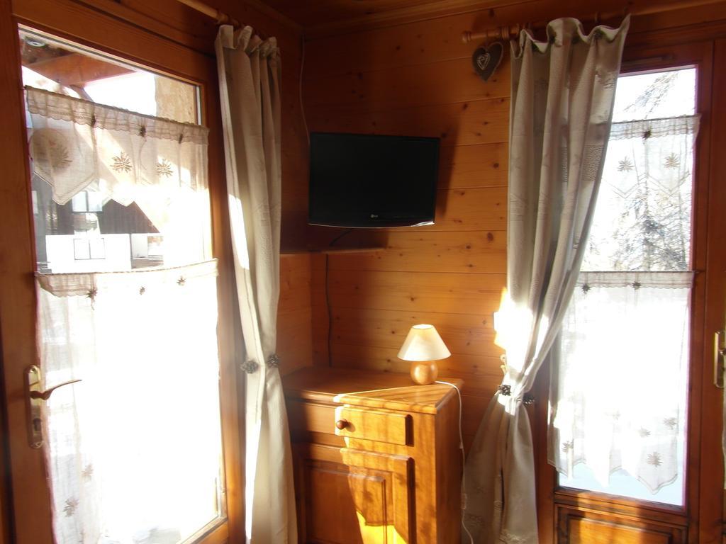 Chaletauxorres Au Pied Des Pistes Et Skis Aux Pieds *